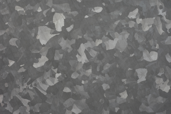 Pozinkovaná ocel: Průvodce odolným materiálem s širokým spektrem využití